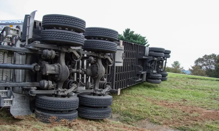 PRF registra 84 mortes e 1.167 feridos nas estradas durante feriado