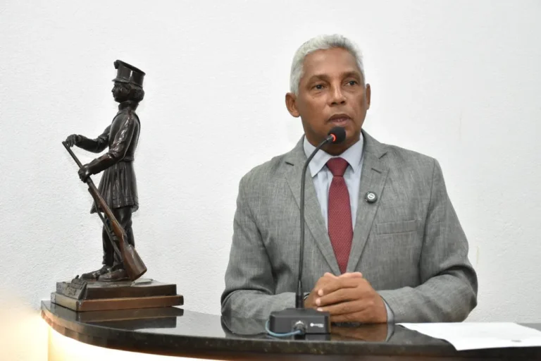 Juros de precatórios do Fundef devem integrar repasse a professores, defende vereador