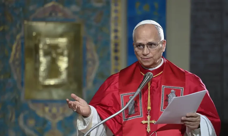 CNBB manifesta apoio ao Papa Leão XIV após críticas de Trump