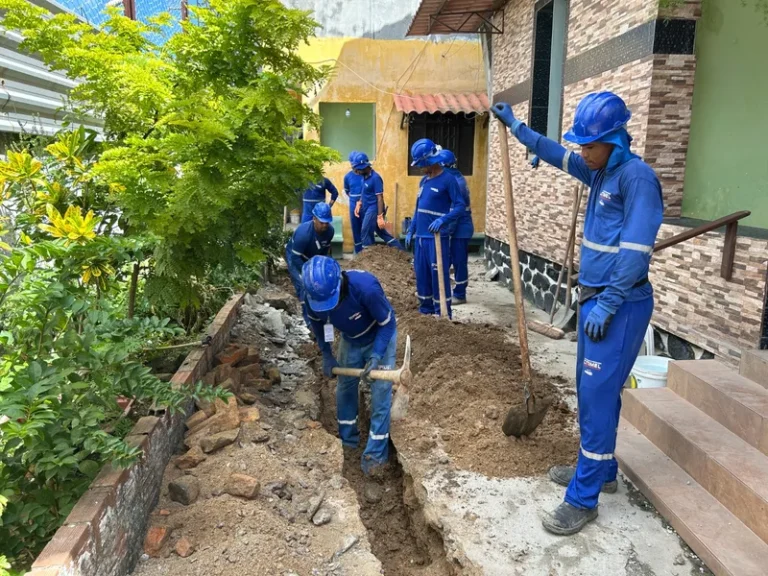 Obra da Embasa reforça estrutura sanitária no Porto das Sardinhas
