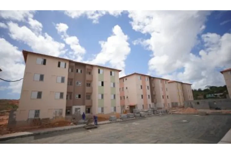 Camaçari registra 20 mil novas inscrições e atualizações cadastrais do Minha Casa, Minha Vida