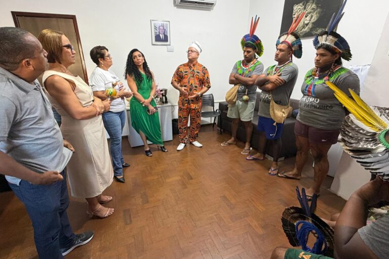 Aldeia indígena Caririxoco realiza apresentações em Feira de Santana durante o mês de abril