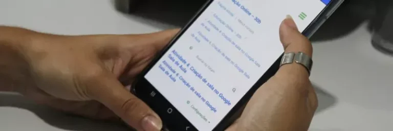 Estudantes da rede estatual podem acessar quase oito mil obras literárias nos tablets disponibilizados pelo Governo da Bahia