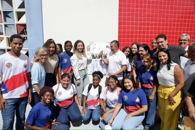 Entregas do Estado em Seabra, Castro Alves, Morpará e Amélia Rodrigues somam  R$ 48 milhões