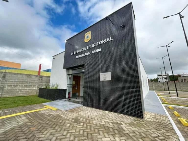 Entregas simultâneas do Governo da Bahia alcançam Mirangaba e Salvador com investimento de R$ 6,7 milhões