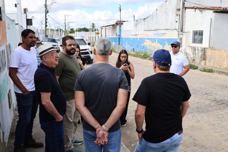 Governo Municipal avalia área para ampliação da Escola Wilson Moreira Mascarenhas