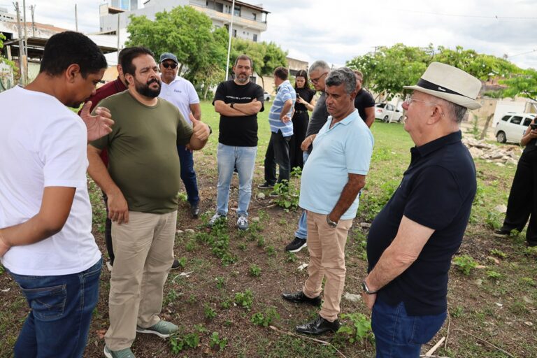 Prefeitura avalia áreas para construção de creche e posto de saúde no bairro Conceição