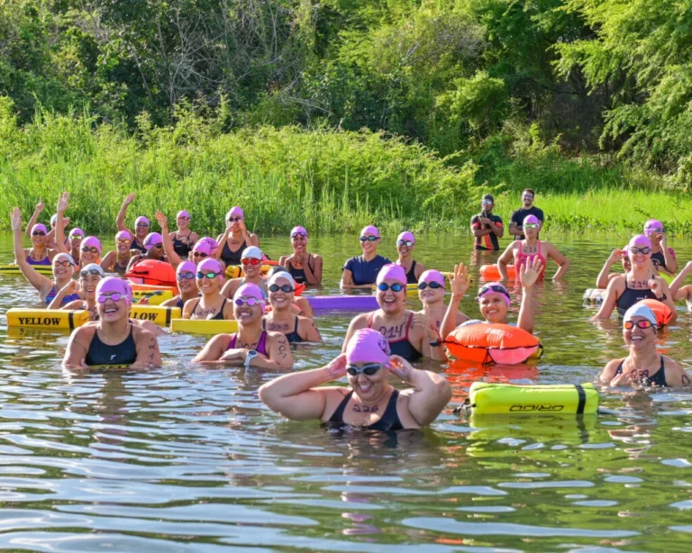 Travessia das Sereias em Juazeiro atrai nadadoras de diversos estados para o Rio São Francisco