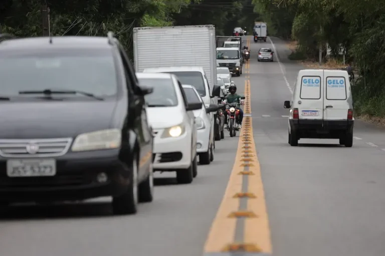 Veículos com placas de finais 3 e 4 têm desconto de 8% no IPVA