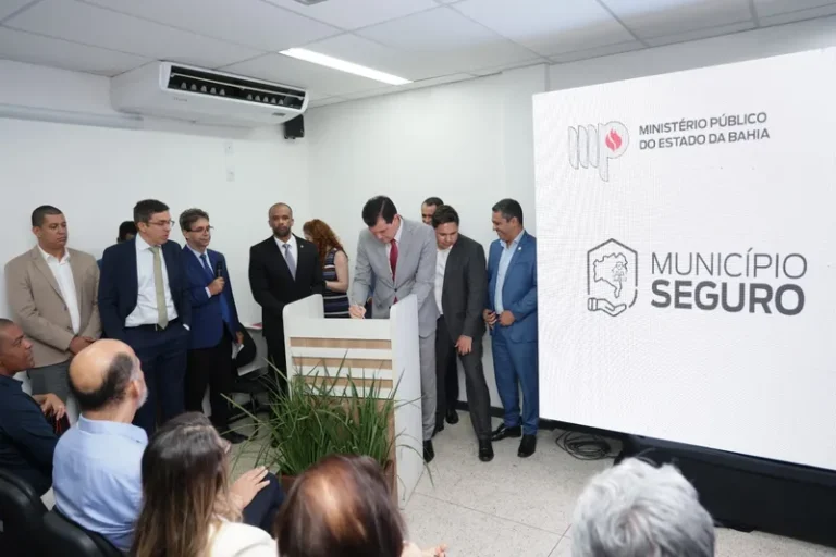 MPBA reúne prefeitos baianos para debater políticas de segurança pública