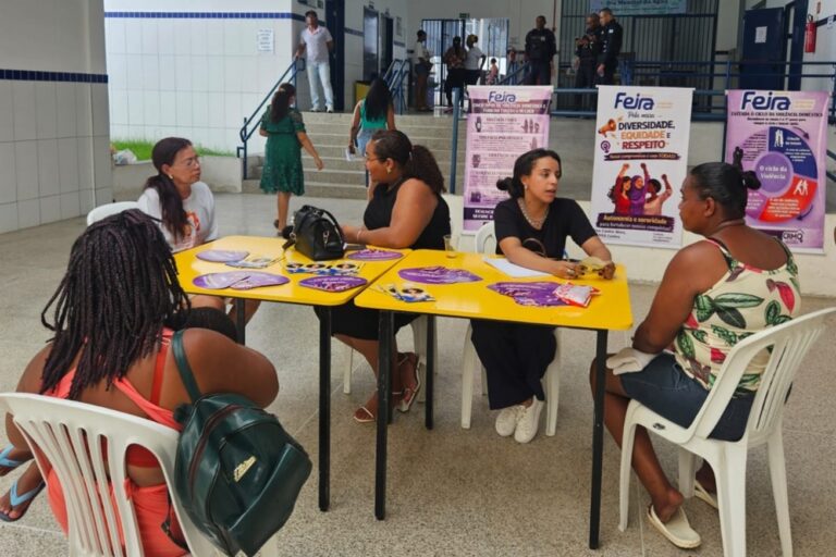 Secretaria da Mulher leva serviços ao Feira em Ação no distrito de Jaíba