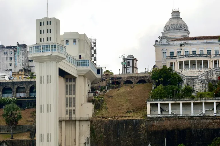 Previsão do Tempo: Final de semana na Bahia terá chuva no litoral e sol no interior, aponta Inema