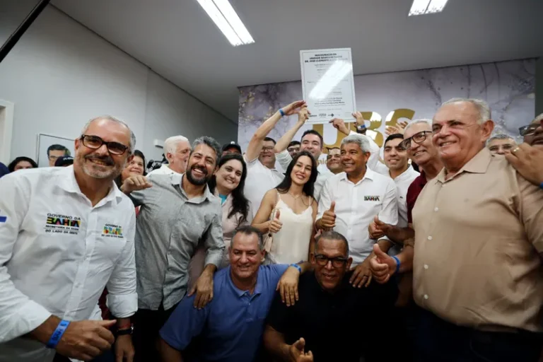 Governo do Estado entrega UBS e autoriza implantação do Sistema de Esgotamento Sanitário em Brumado