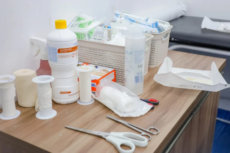 Policlínica Municipal de Juazeiro adota tecnologia inédita para acelerar cicatrização de lesões