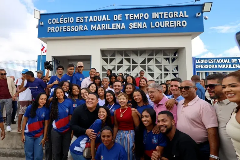 Governo do Estado entrega colégio de tempo integral em Mascote com investimento de R$ 13,1 milhões