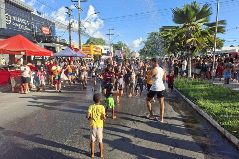 Primeira Lavagem da Fraga Maia reúne famílias e celebra cultura popular em Feira de Santana