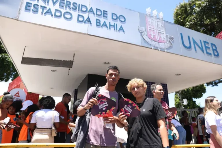 Estudantes da rede estadual têm até esta quarta (29) para se inscrever nas vagas do FIES