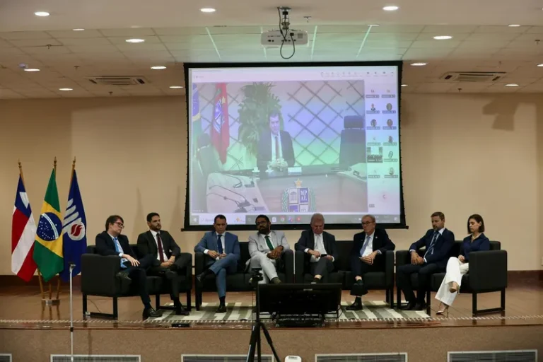 Encontro estadual do MPBA reúne mais  de 70 prefeitos para discutir estratégias contra violência