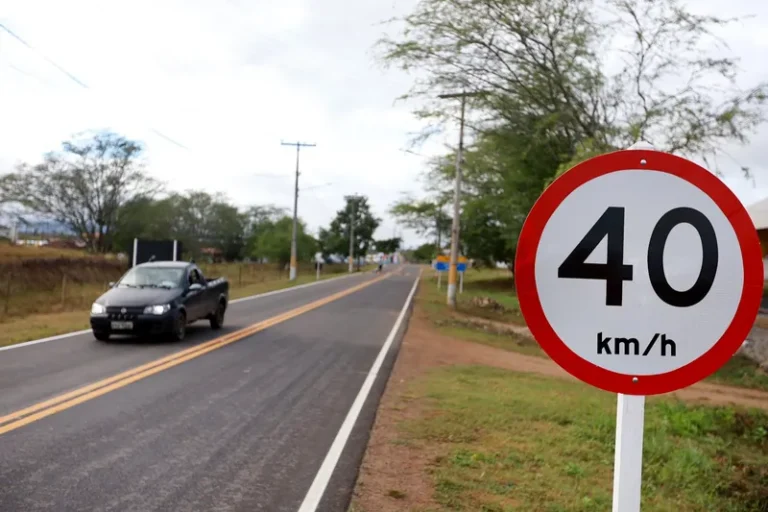 IPVA: desconto de 8% para veículos com placas de final 4 termina nesta quinta (30)