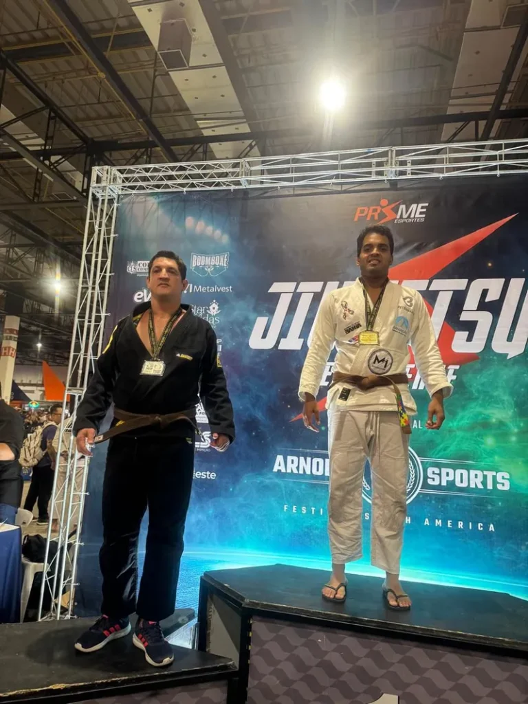 Igor Nogueira conquista medalhas de ouro e prata na Copa Prime Parajiujitsu Experience