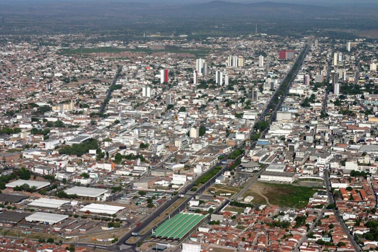 Feira registra geração de empregos três vezes superior ao mesmo período do ano passado