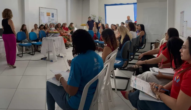 Prefeitura de Juazeiro promove formação para fortalecer gestão escolar da rede municipal