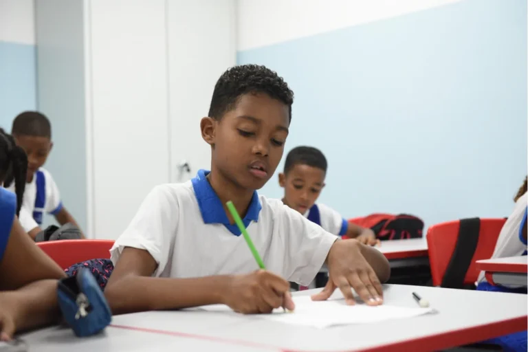 Salvador registra 4º maior crescimento entre as capitais no indicador de crianças alfabetizadas