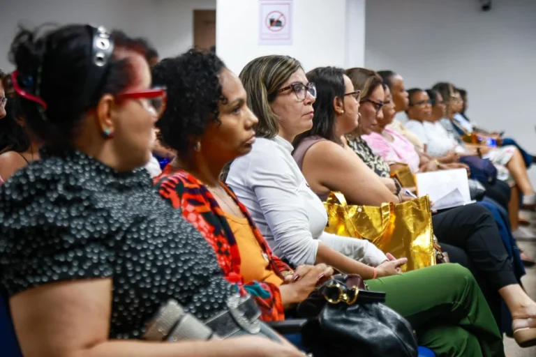 Prefeitura promove Semana da Alfabetização para educadores da rede municipal de ensino