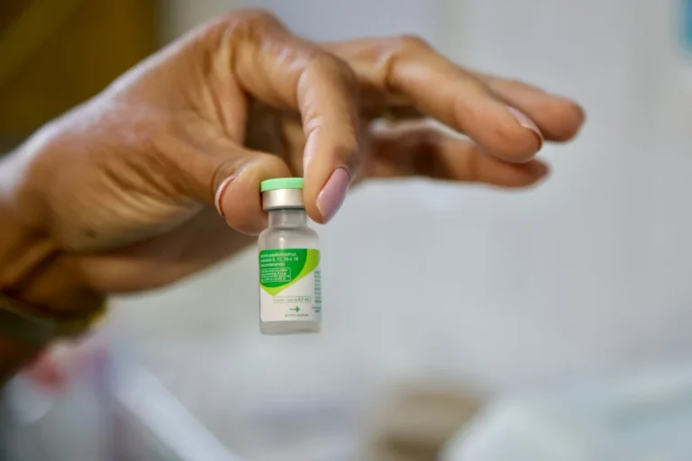 HPV: crianças e adolescentes já podem se vacinar de graça em Salvador; confira público-alvo