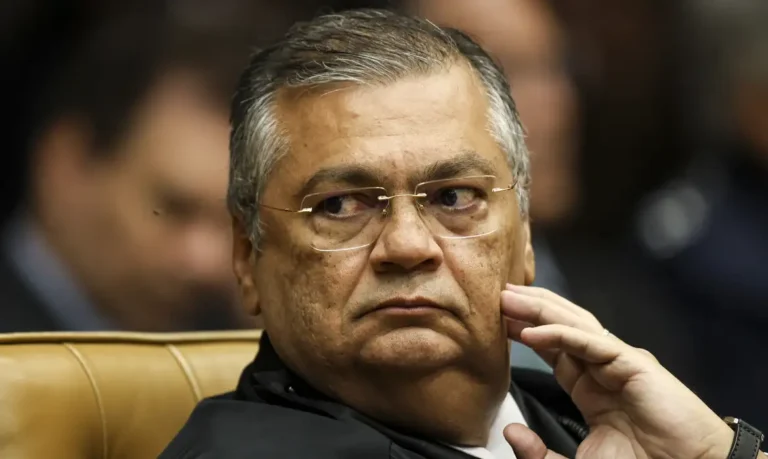 Funcionária de empresa aérea disse ter vontade de matar Flávio Dino