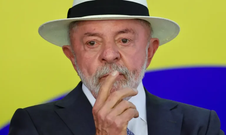 Detenção de ativista brasileiro em Israel é injustificável, diz Lula
