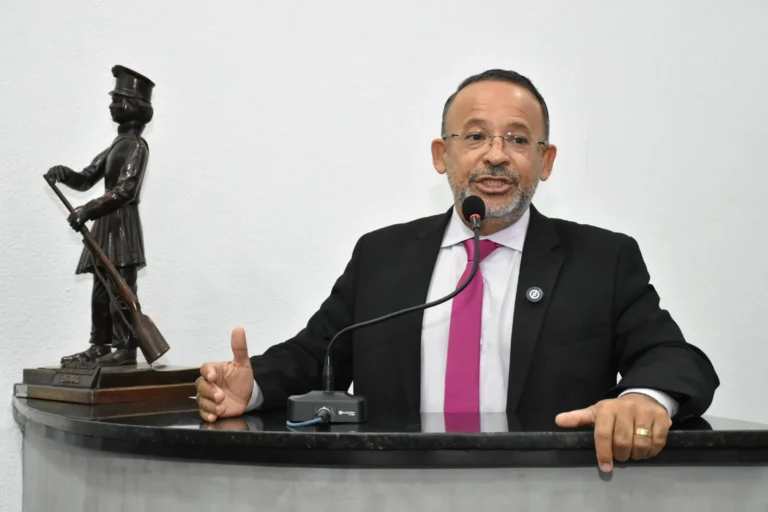Sancionada lei que reconhece libras como meio legal de comunicação na Bahia