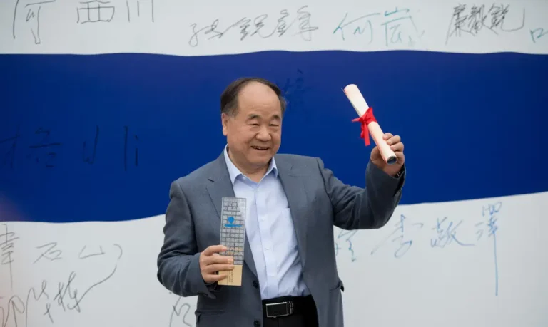 A boa literatura contém rios e fragrâncias, diz Nobel da China, em palestra em São Paulo