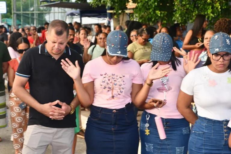 3º Clama Mangalô mobiliza milhares de fiéis em tarde de fé