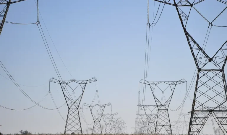 Governo amplia Luz para Todos na Amazônia Legal