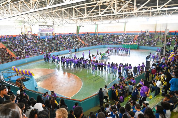 Abertura da 5ª edição dos Jogos Estudantis reúne cerca de 2,5 mil alunos em Vitória da Conquista