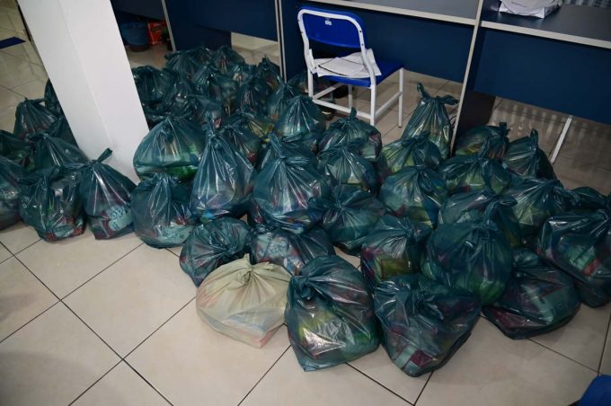 Defesa Civil inicia entrega de cestas básicas a famílias afetadas pelas chuvas com apoio de parceria social