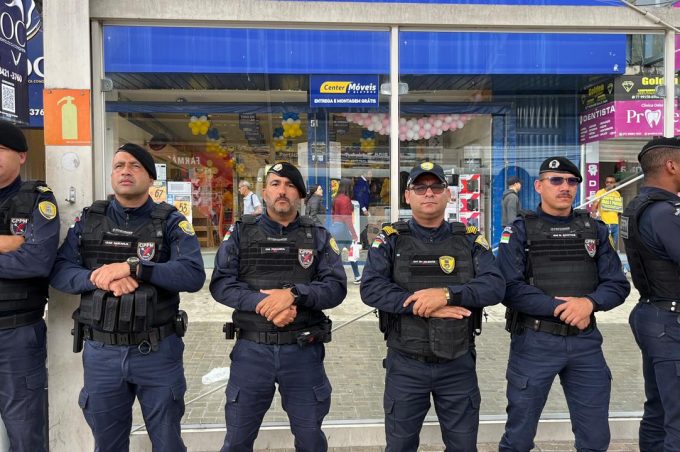 Dia das Mães: Guarda Municipal intensifica patrulhamento no Centro e no bairro Brasil para garantir segurança dos consumidores