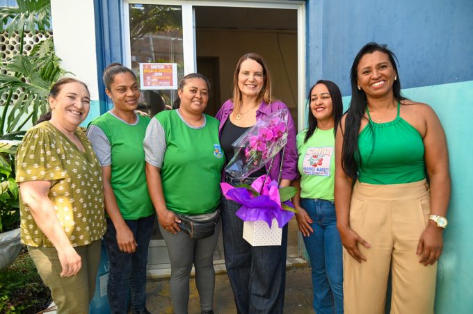 Dia do Gari: Prefeitura homenageia trabalhadores da limpeza pública com café da manhã