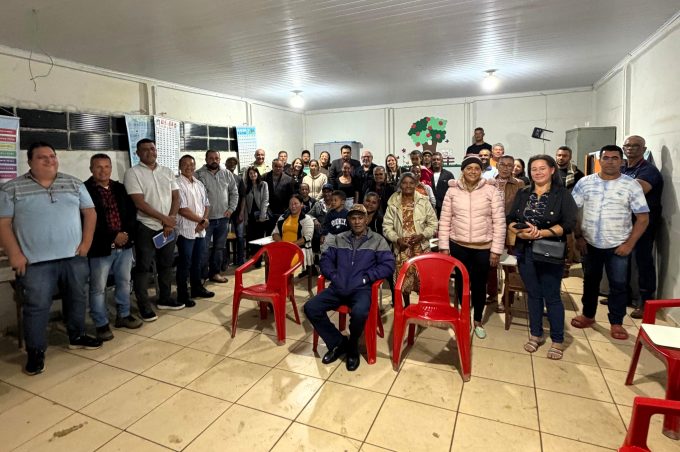 Durante visita à Limeira, Smed discute demandas e reforma da Escola José Maximiliano Fernandes