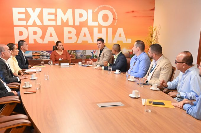 Prefeitura e Correios discutem parceria para modernização logística em Vitória da Conquista