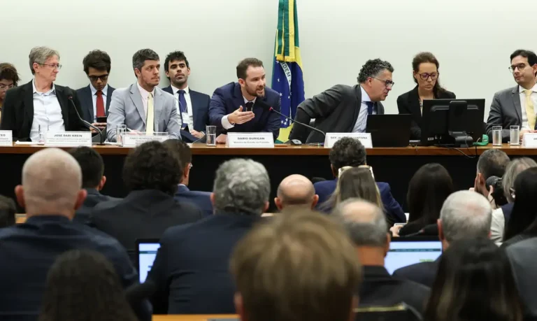 Durigan diz ser contra qualquer compensação ao fim da escala 6×1