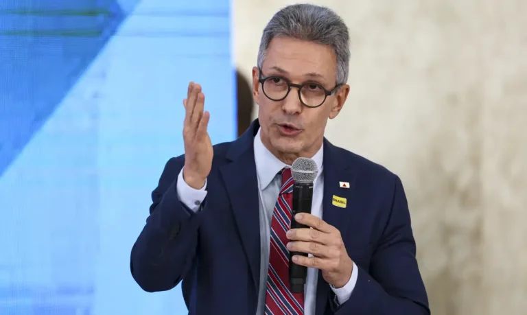 PGR denuncia Zema por calúnia contra Gilmar Mendes