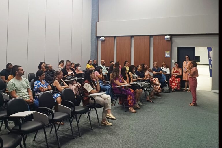 Encontro formativo da EJA valoriza práticas e experiências docentes