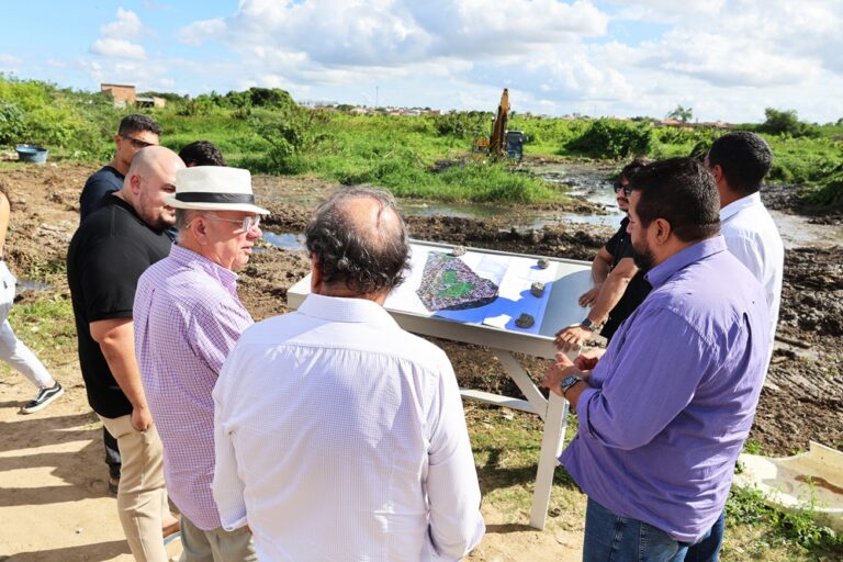 Prefeitura de Feira dá início às obras de requalificação da lagoa Chico Maia