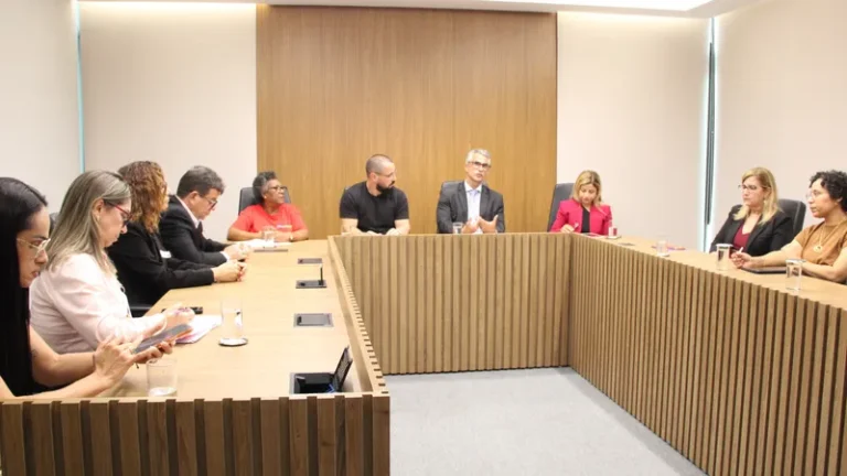 MPBA discute estratégias para ampliar alfabetização na idade certa na Bahia