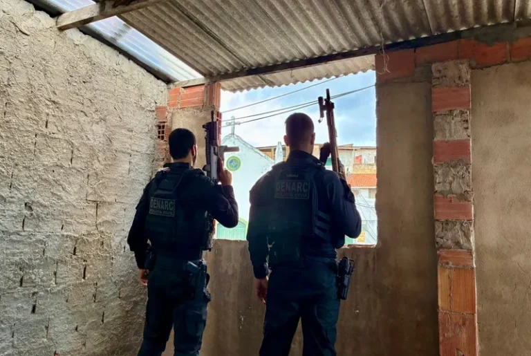 Operação prende dois homens por tráfico de drogas e associação para o tráfico em Salvador