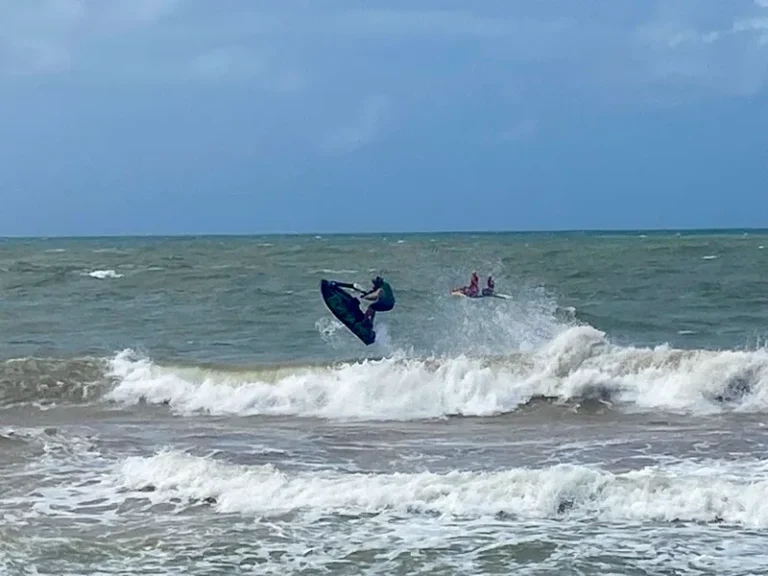 Jet Ski World Cup impulsiona turismo esportivo na Bahia com competição em Guarajuba