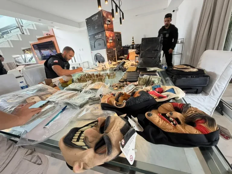 Autoridades de todo o país no encontro sobre combate ao crime organizado em Salvador