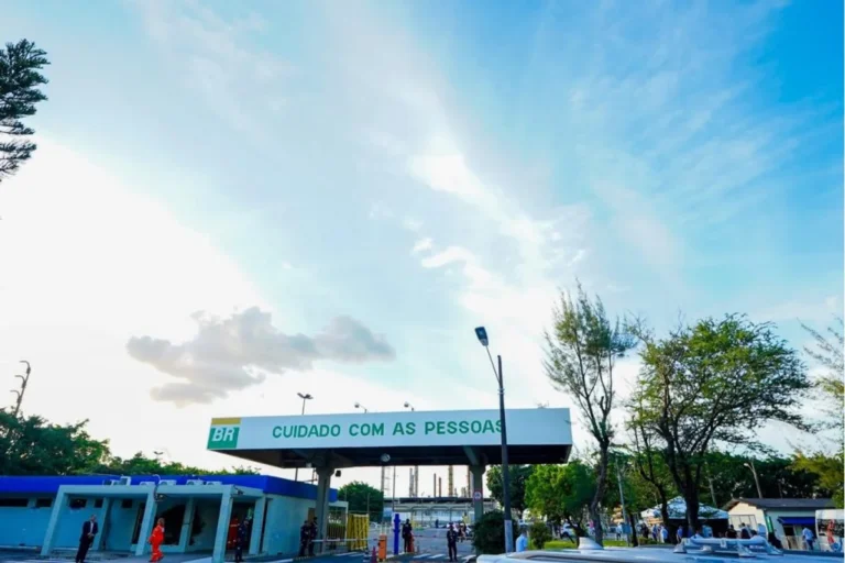 Camaçari celebra retomada da produção da Fafen e geração de quase 4 mil postos de trabalho